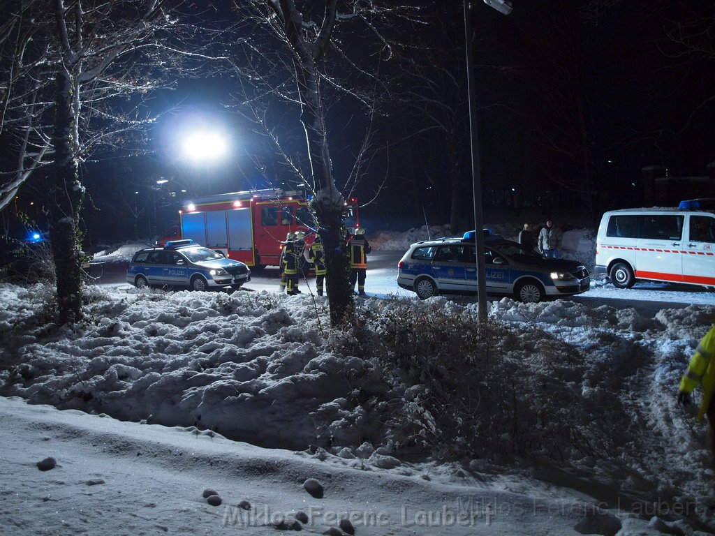 Gleisarbeiter verunglueckt Koeln Muelheim Neurather Ring P004.JPG